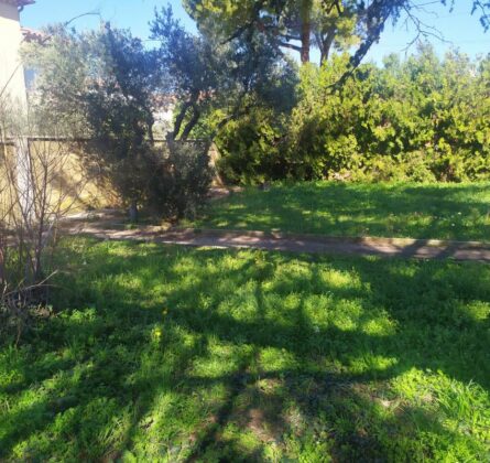 Exclusivité sur La Fare Les Oliviers. Terrain de 400 m² plat et en fond d’impasse, jolie vue dégagée - constrcuteur de maison - Villas la Provençale