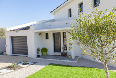 Villa Moderne à Camaret-sur-Aigues : Confort et Élégance au Cœur de la Provence - constrcuteur de maison - Villas la Provençale