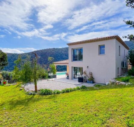 TOP PRIX Bastide de 103m2 avec garage au pied du Garlaban et vue - constrcuteur de maison - Villas la Provençale