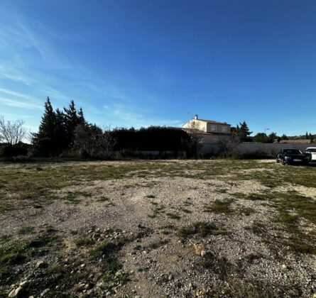 Terrain plat constructible - constrcuteur de maison - Villas la Provençale