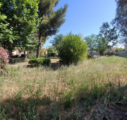 À Vendre : Terrain à Gignac-la-Nerthe - constrcuteur de maison - Villas la Provençale