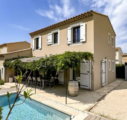 RARE A LA VENTE : Maison SPACIEUSE et LUMINEUSE – - constrcuteur de maison - Villas la Provençale