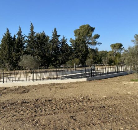 BAIISE DE PRIX TERRAIN A BÂTIR ST-MITRE-LES-REMPARTS - constrcuteur de maison - Villas la Provençale