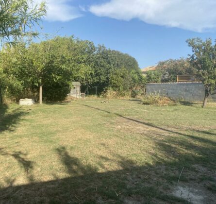 Terrain a bâtir sur la commune de Châteauneuf-les-Martigues - constrcuteur de maison - Villas la Provençale