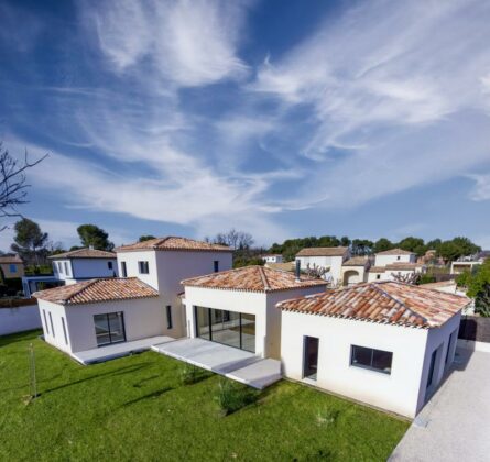 Villa de Charme au Cœur de Saint-Rémy-de-Provence - constrcuteur de maison - Villas la Provençale