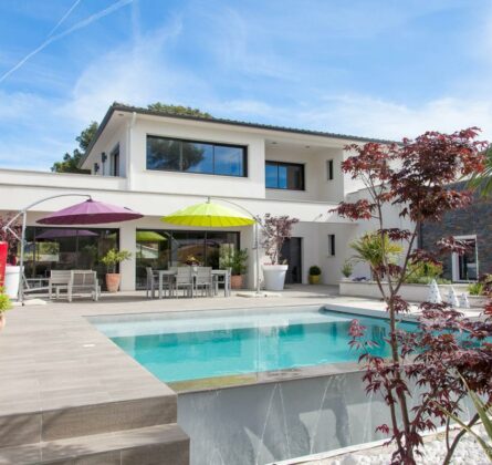 Vivez l’Excellence : Villa Contemporaine Clé en Main à Sanary-sur-Mer - constrcuteur de maison - Villas la Provençale