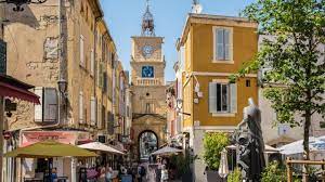 Dans quartier privilégié de Salon de Provence - constrcuteur de maison - Villas la Provençale